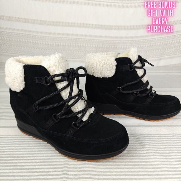 Sorel Black Suede Sherpa Lined Winter Hiking Boots Size 8 NEW - Picture 1 of 10